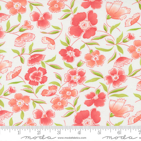 BOLT END 29" Linen Cupboard Chantilly Strawberry Daisy Apron Yardage by Fig Tree & Co. for Moda Fabrics