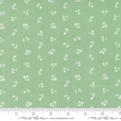 Cottage Charm Meadow Tossed Ditsy Yardage by Heather Briggs for Moda Fabrics
