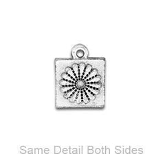 Dresden Flower Quilt Block Zipper Pull or Sewing Charm