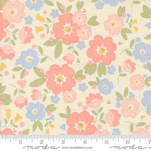 Handmade Sweetness Quilting Cuddle Porcelain Vintage Blooms Yardage by Heather Briggs for Moda Fabrics