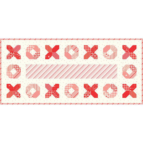 I love Us! XOX Table Runner Kit